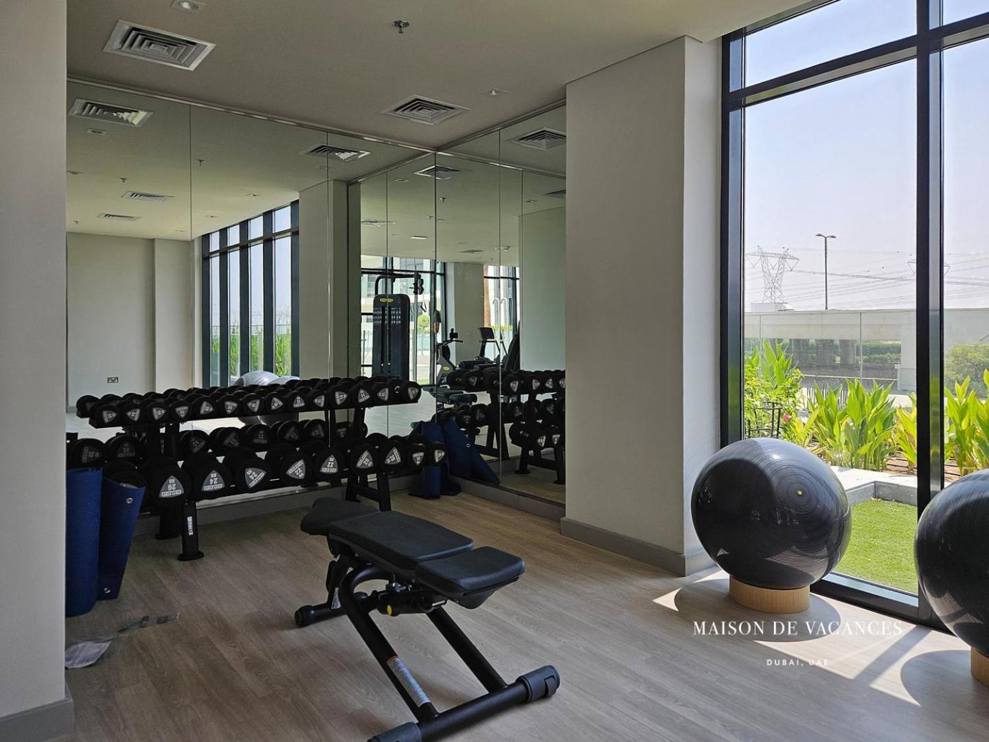 Cozy In Azizi Riviera- Enjoy Modern Comfort Apartment