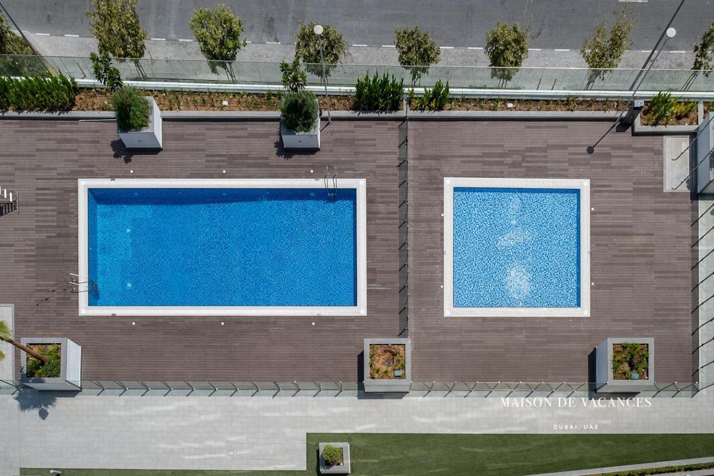Cozy In Azizi Riviera- Enjoy Modern Comfort
